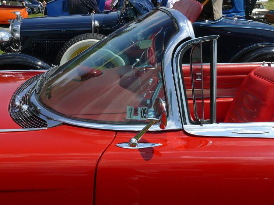 Cadillac Eldorado Biarritz Convertible 1959 года  (фото 13 из 40)